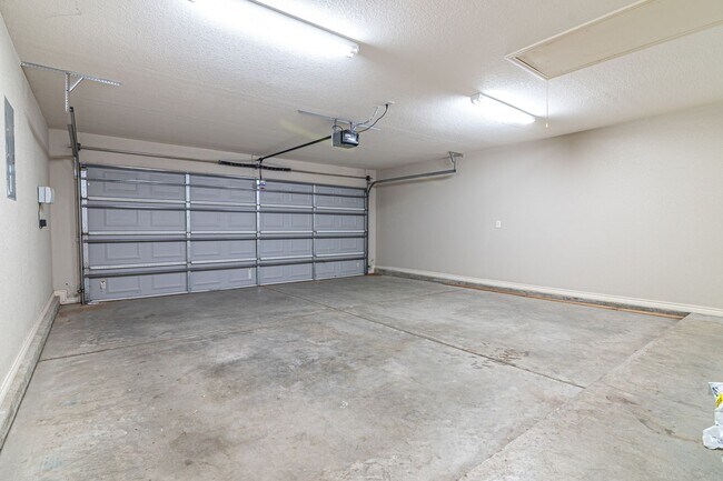 Building Photo - 5513 Rio Grande Ave