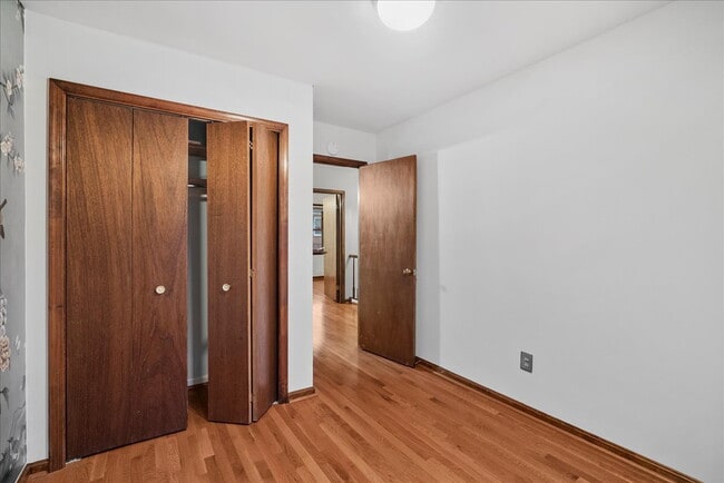 Building Photo - Rare Opportunity in the Heart of Ballston!