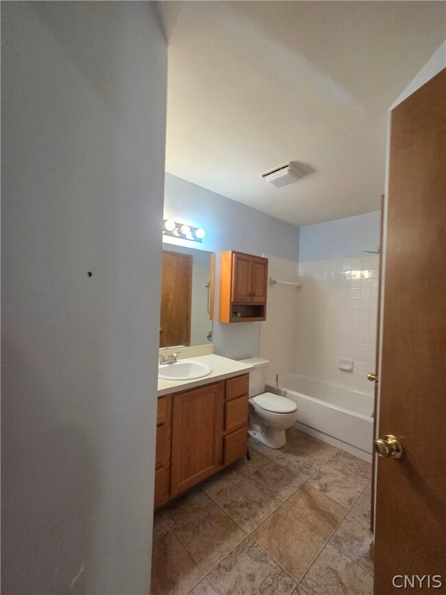 Building Photo - 1208 Greymoor Way