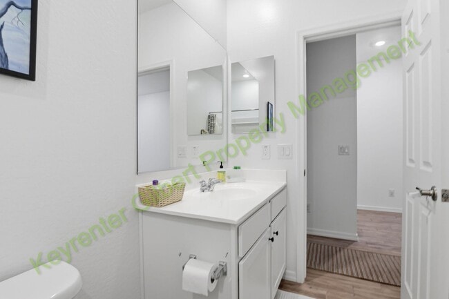 Building Photo - Lovely 2024 built 3-bed/2-bath Home in Wales Ranch