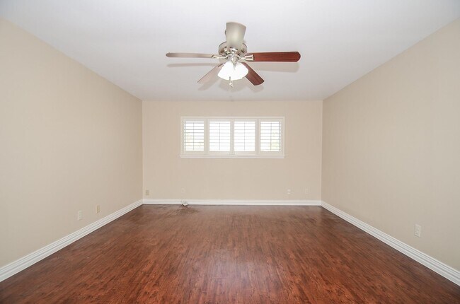 Building Photo - 13132 Trail Hollow Dr