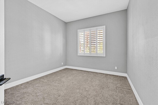 Building Photo - 8864 La Manga Ave