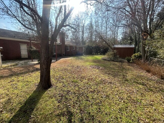 Building Photo - 3220 Woodsen Cir