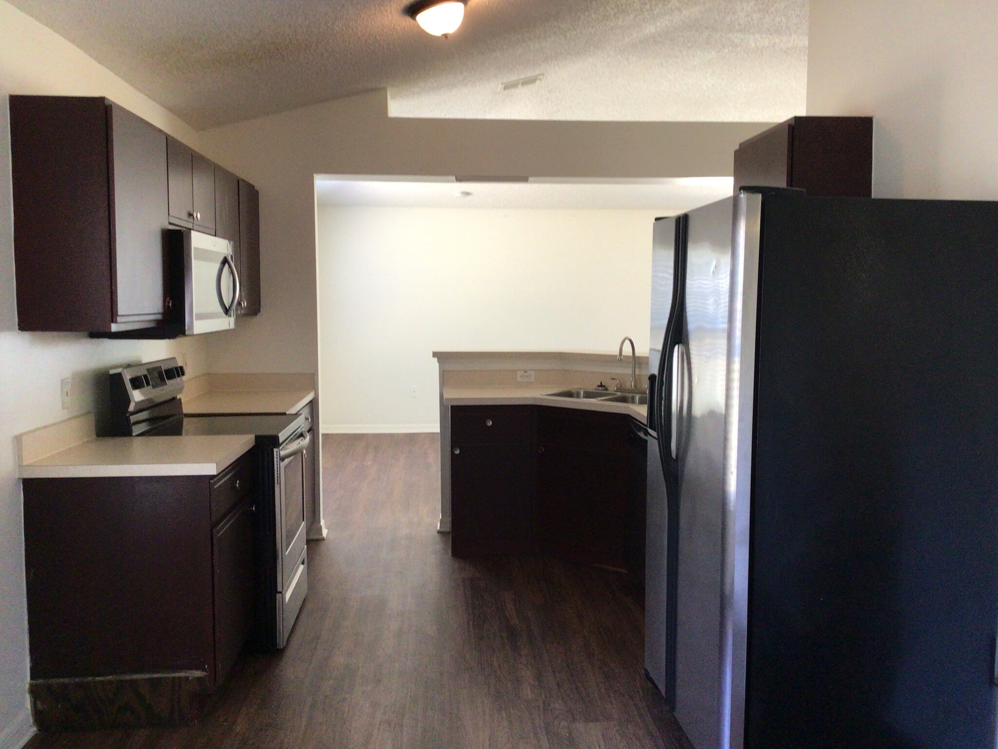 Building Photo - 16019 Horizon Ct
