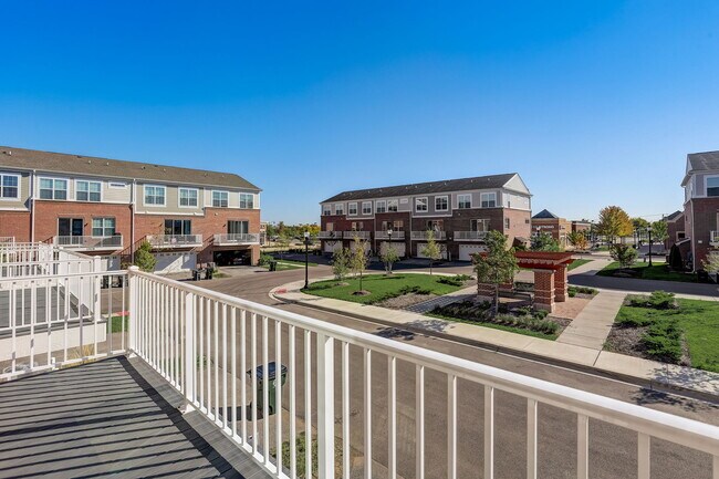 Building Photo - 2924 Reflection Dr