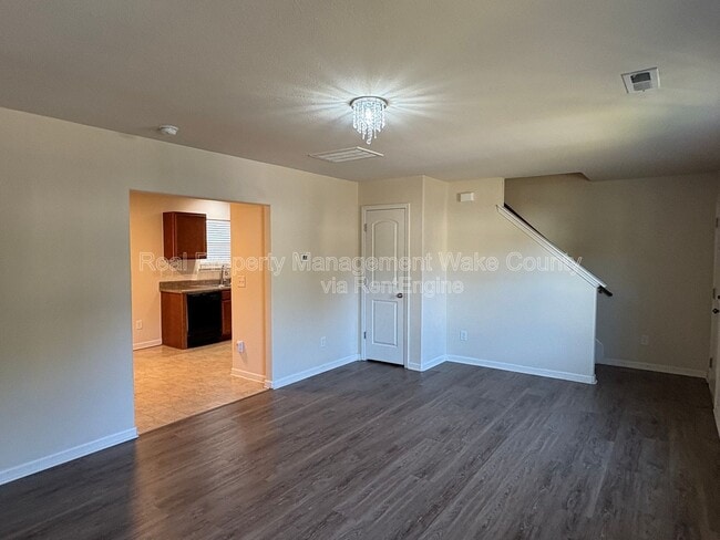 Building Photo - 1209 Sweetgrass St