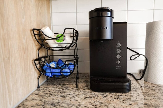 Building Photo - 1111 Shepherd Dr