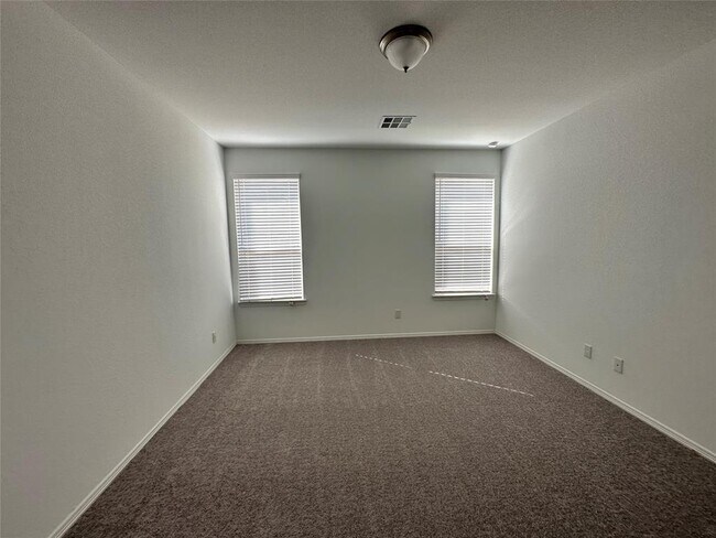 Building Photo - 16646 Moss Ln