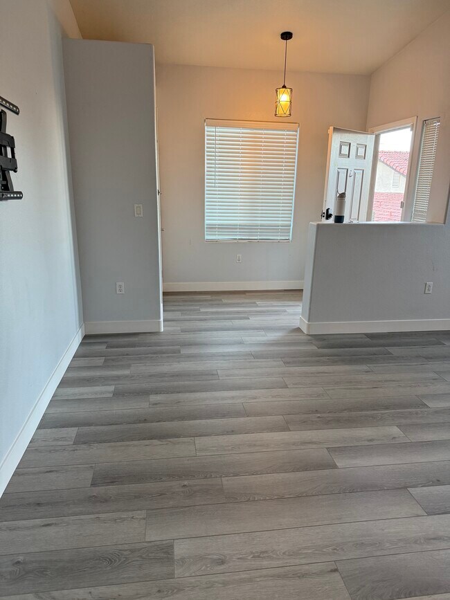 Building Photo - 3540 Cactus Shadow St