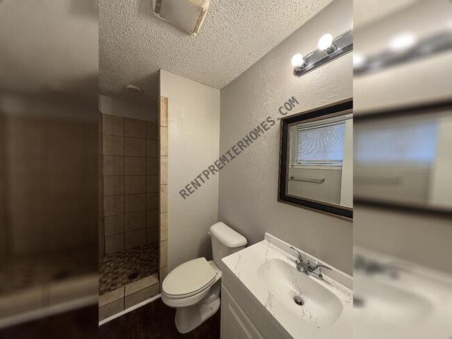 Building Photo - 2607 Elkhart Dr