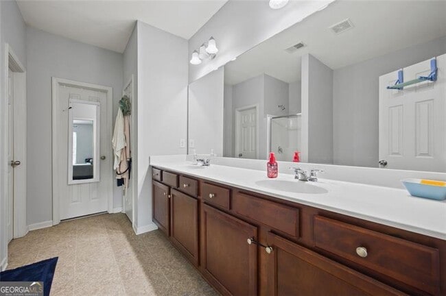 Building Photo - 3203 Cyrus Point Ln