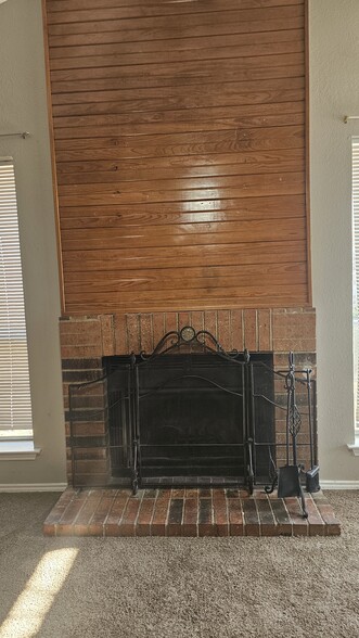 Building Photo - 1815 Sheehan Ct