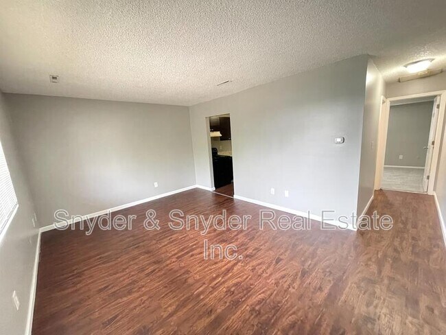 Building Photo - 2605 Terrace Ave