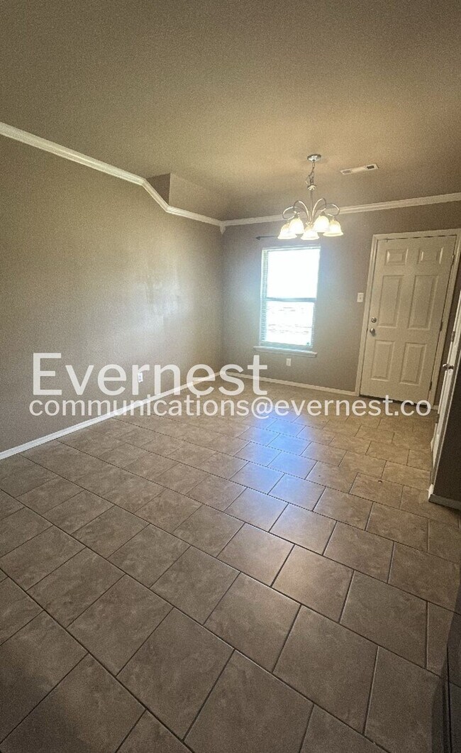 Building Photo - 12009 Big Ridge Cir