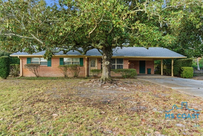 Building Photo - 339 Hilton Ave