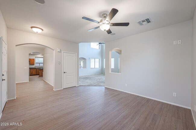 Building Photo - 16205 W Gibson Ln