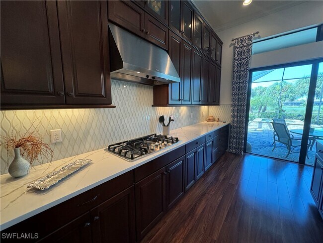 Building Photo - 9262 Rialto Ln