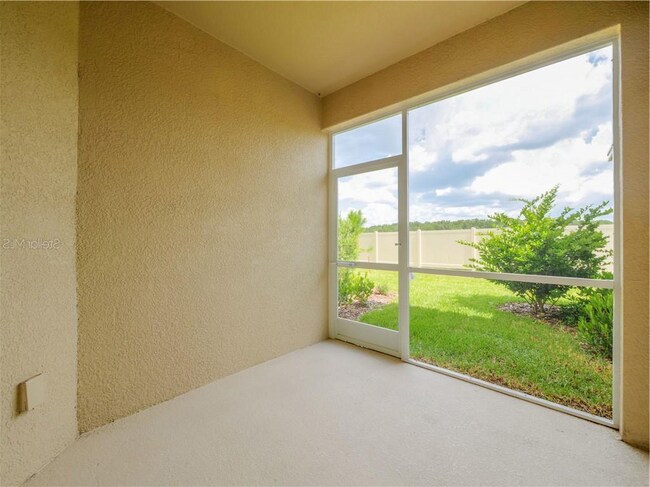 The backside comes with the transparent net to enjoy the view but stay protected. It has screen inc - 1074 Amber Leaf Trail