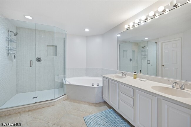 Building Photo - 26901 Wedgewood Dr