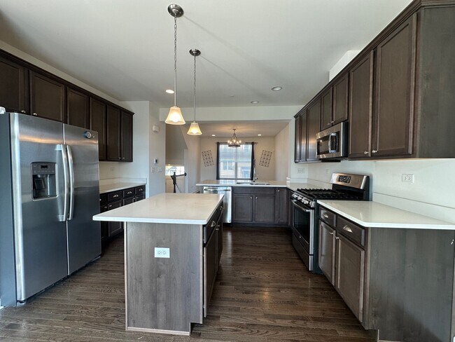 Building Photo - 1423 N Charles Ave