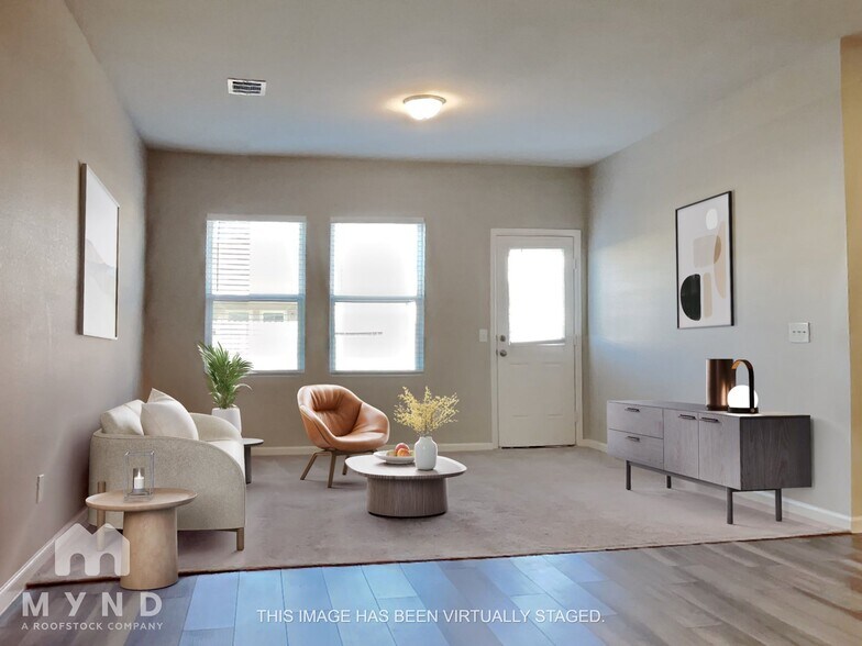 Primary Photo - 1016 Lacebark Pne Ln