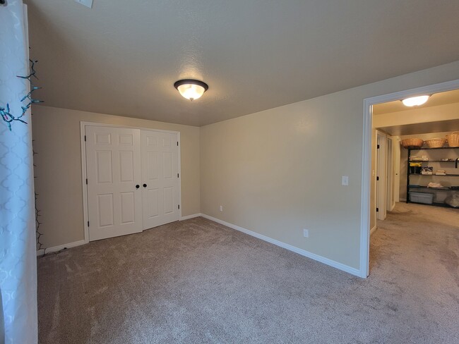 Office/entertainment room - 1097 S 1875 W