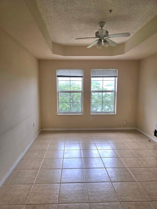 Building Photo - 3404 Tuscany Way