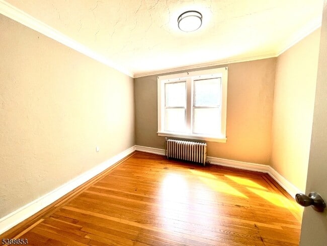 Building Photo - 17 Elwood Pl