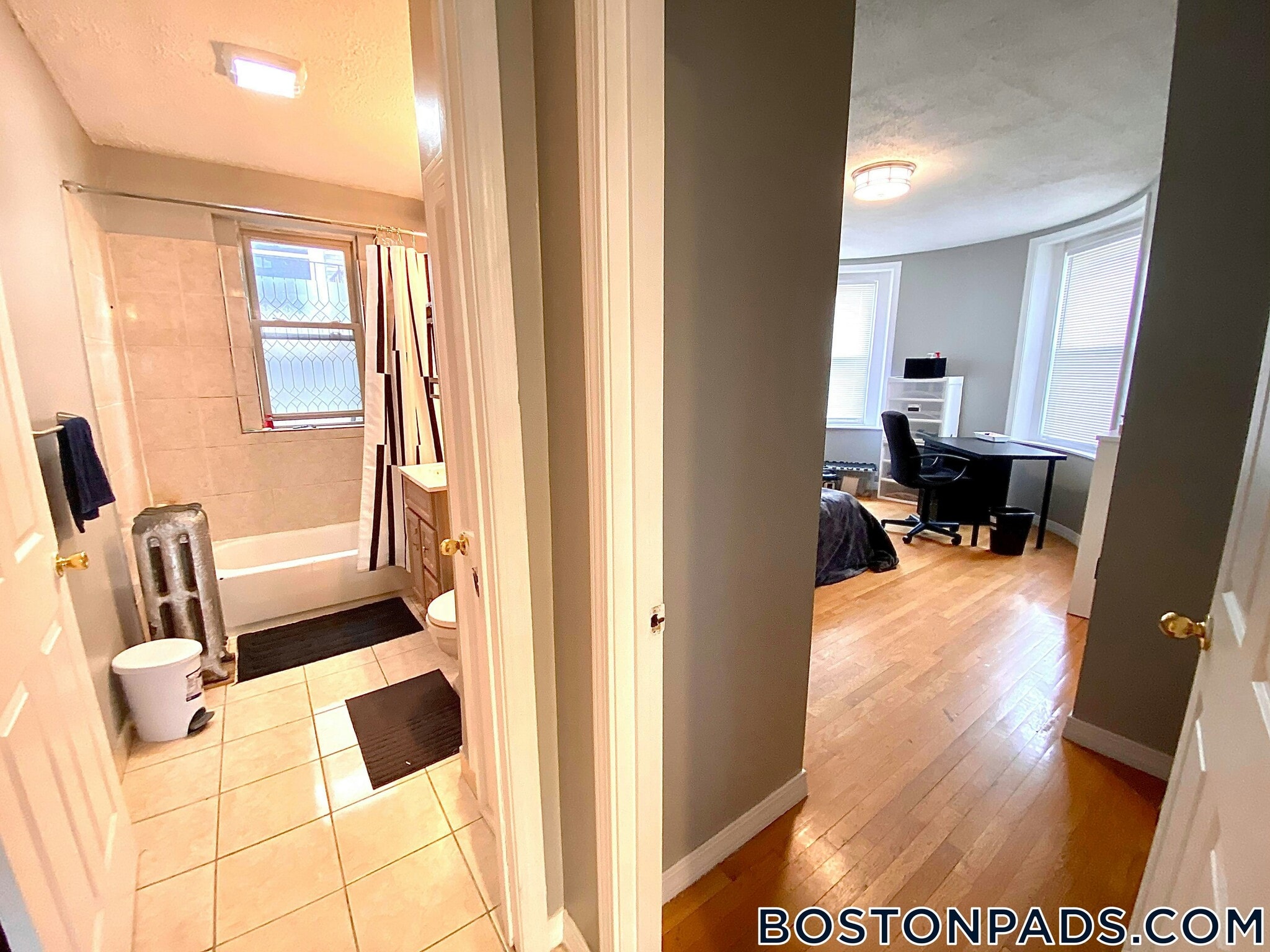 Building Photo - 879 Beacon St