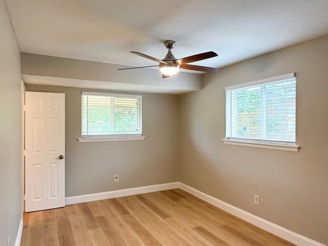 Building Photo - 701 Tanglewood Dr