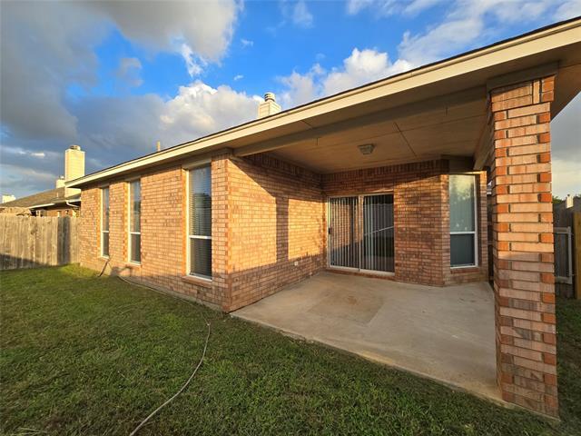 Building Photo - 624 Caravan Dr