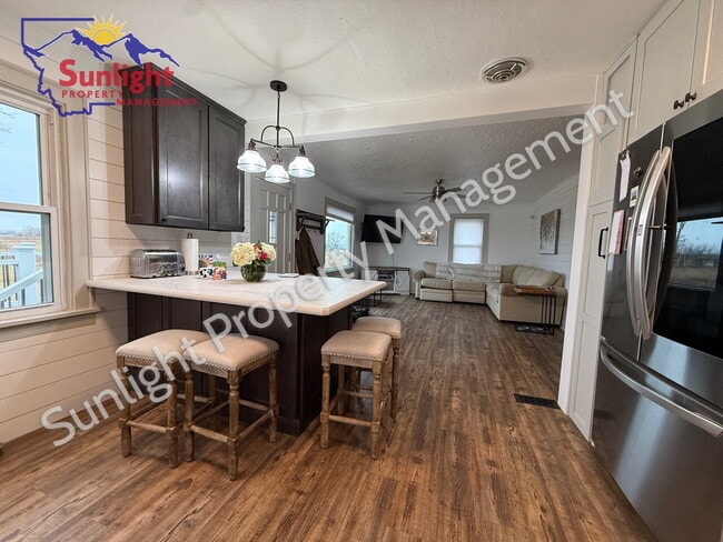 Building Photo - 15 Applewood Dr