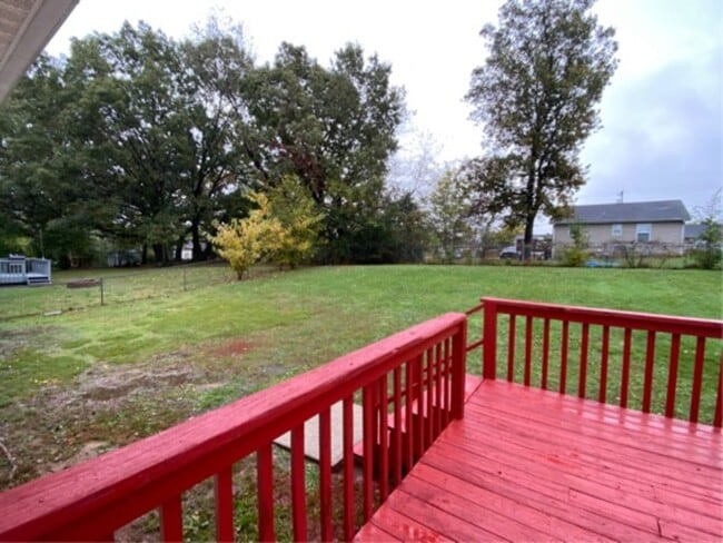 Building Photo - 632 Artic Ave