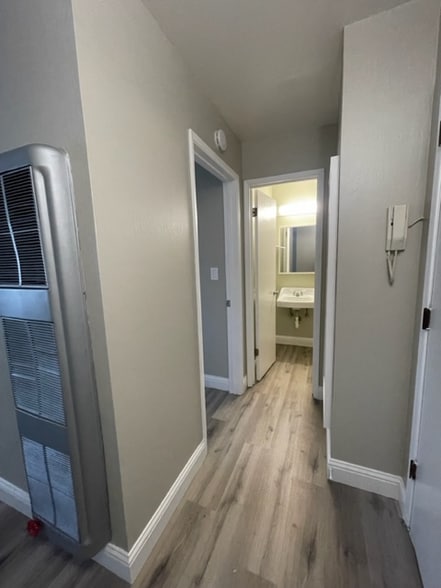 Building Photo - 5499 Claremont Ave