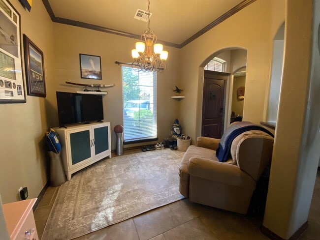 Building Photo - 812 Ryan Rd