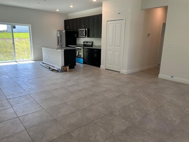 Building Photo - 16948 SW 39th Cir