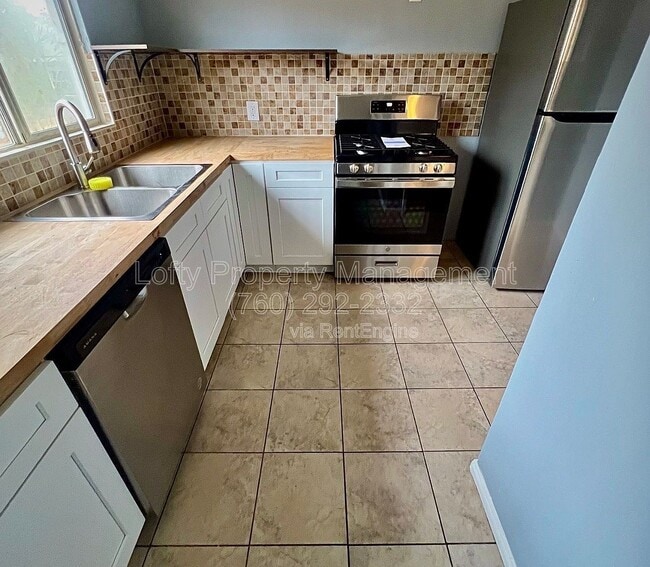 Building Photo - 149 Terracina Way