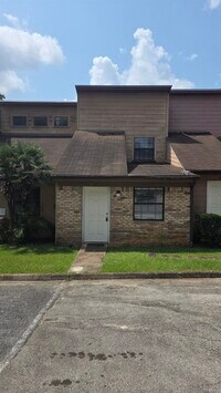 Building Photo - 1822 Jackson Bluff Rd