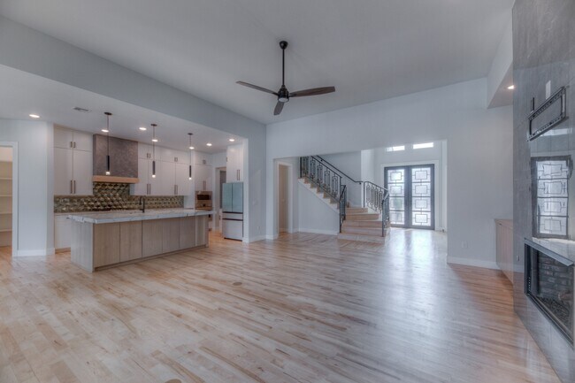 Building Photo - 4608 S Retana Ave W
