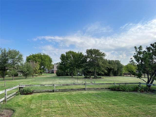 Building Photo - 7517 Rodeo Dr