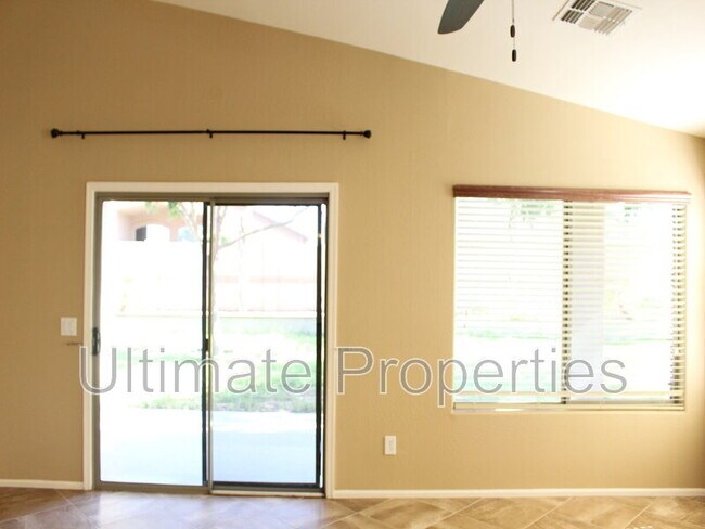 Building Photo - 17840 W Andora St