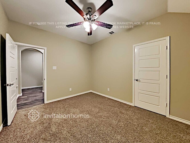 Building Photo - 317 Burr Ln