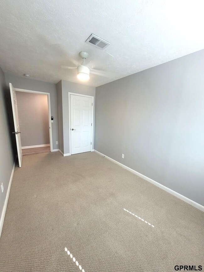 Building Photo - 1202 Lake Ct