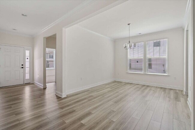 Building Photo - 130 Silent Brk Trl