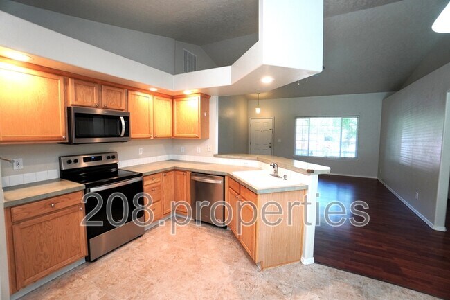 Building Photo - 12303 W Abram Dr