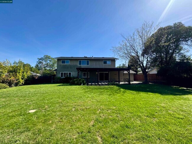 Building Photo - 103 Castle Rock Rd