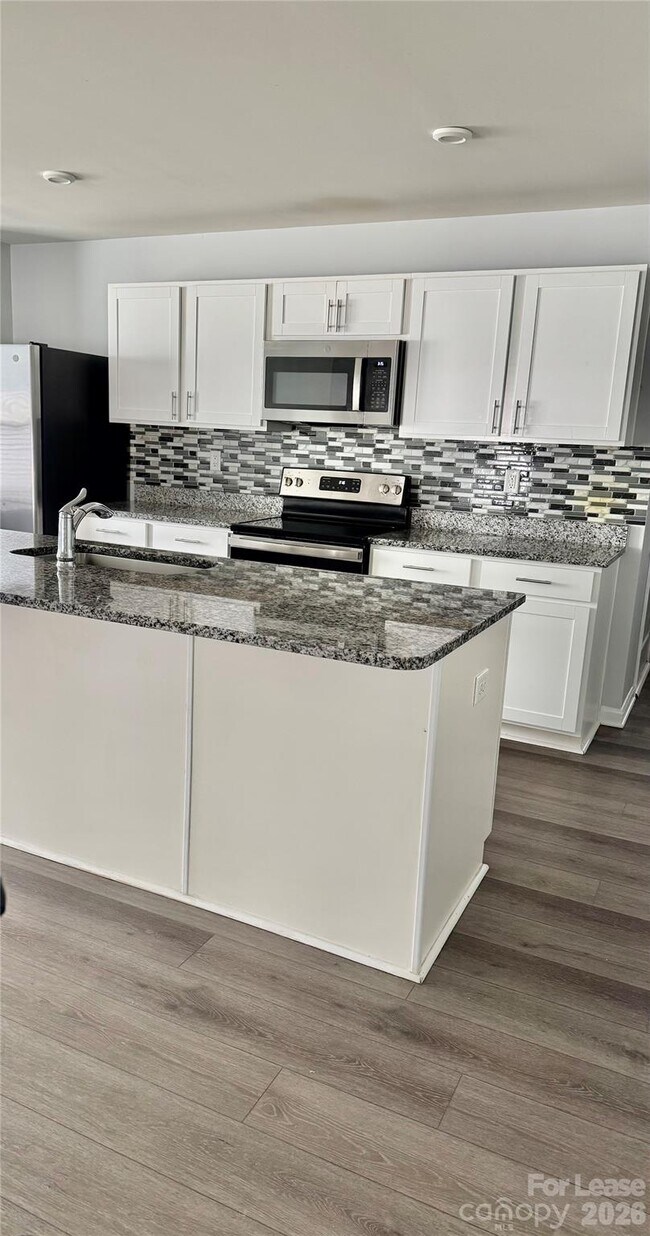 Building Photo - 1008 Skipjack Ln