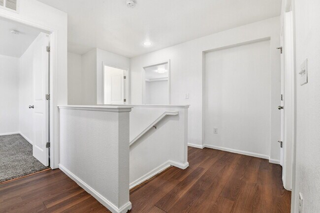 Building Photo - $2,940.95 - 4 Bed, 3 Bath Home in Denver with Central A/C and Fenced in Yard!