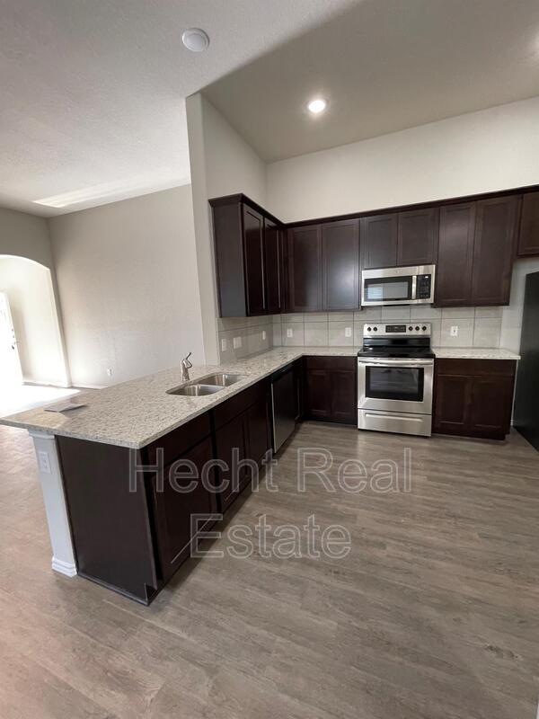 Building Photo - 9207 Canyon Bnd