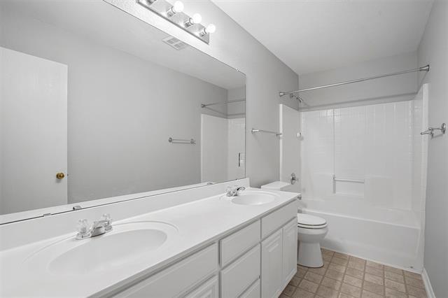 Building Photo - 4509 High Cotton Tr